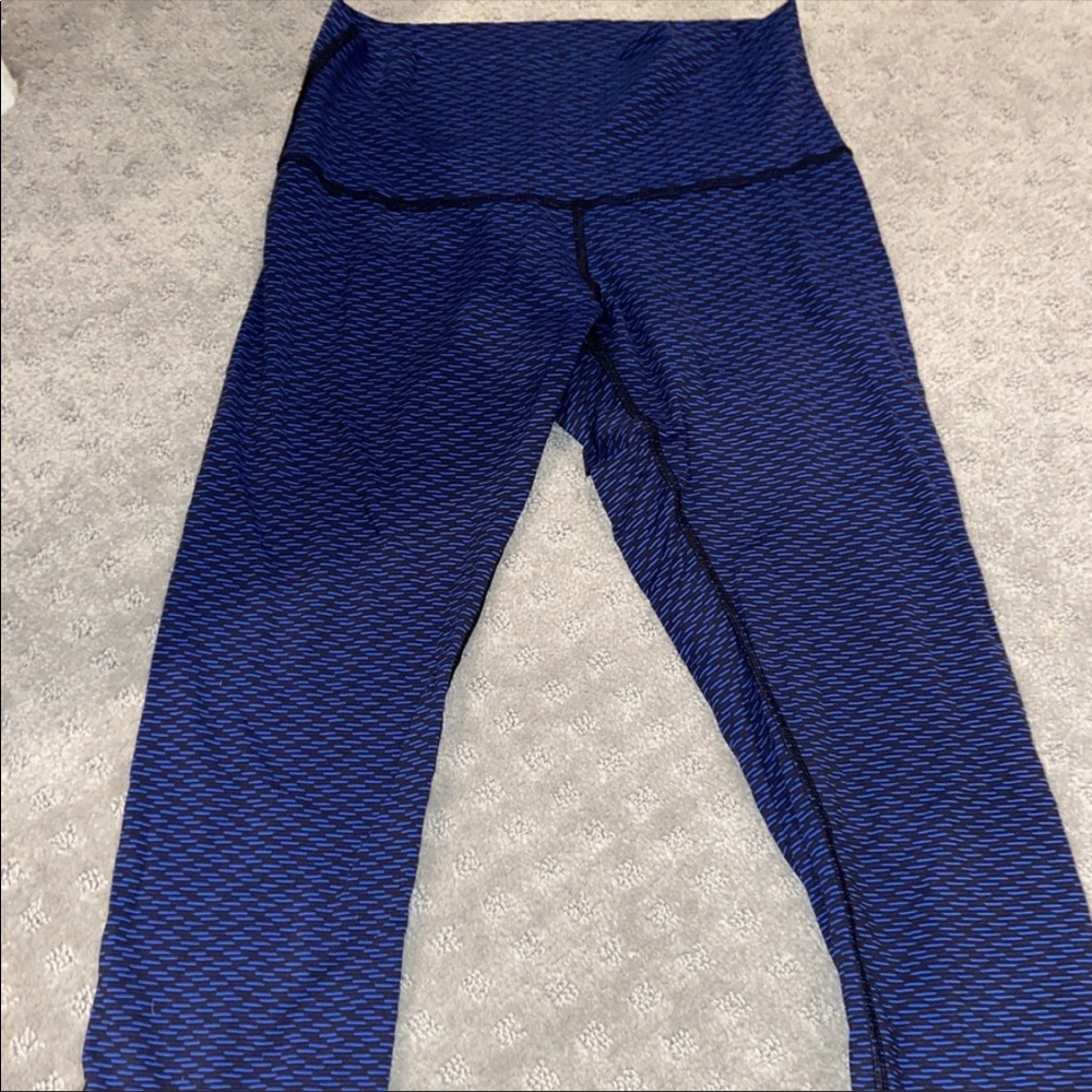 Lululemon Blue Crop Leggings 10